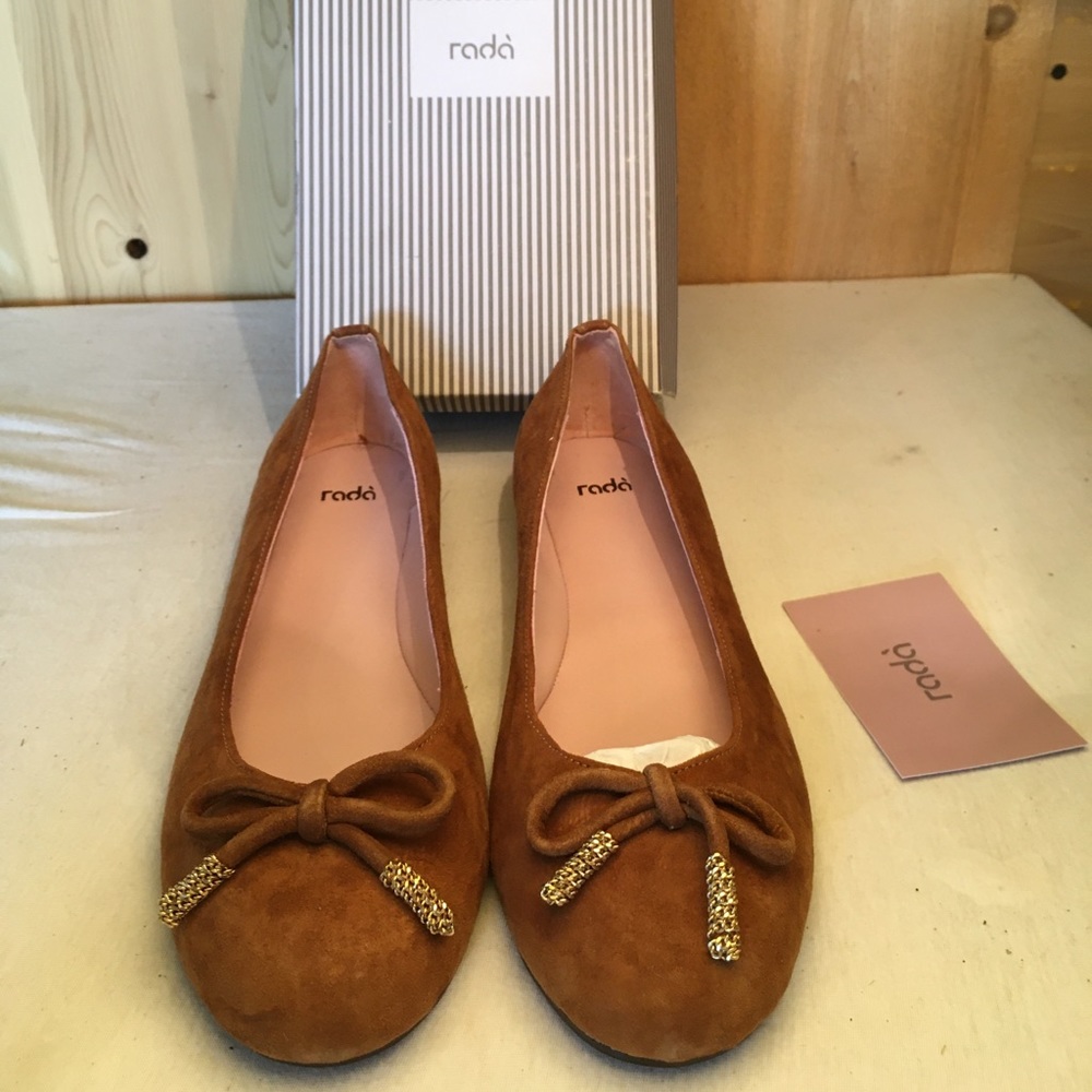 Rada Scarpa Brown flats size 8 US/ EUR 40 Amazing CONDITION